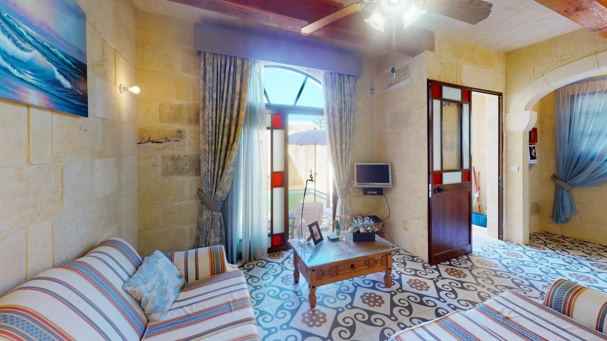 Qala Bed&Breakfast With Swimming Pool - Il-Wenniessa 외부 사진